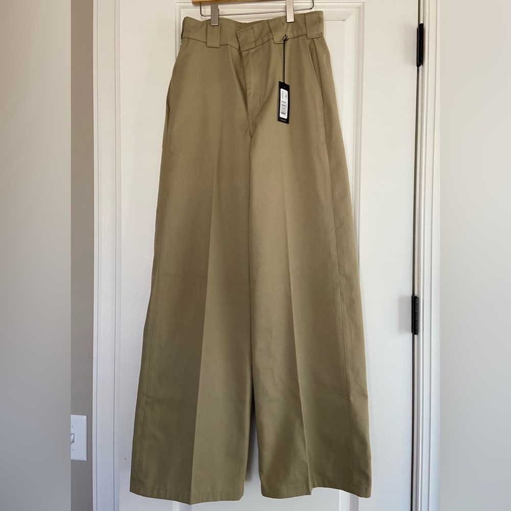 NWT Women’s Wide Leg Khakis